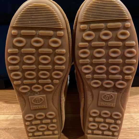Tecnica sz 39 Moon Boots -Suede boots -Like new - Picture 2 of 5